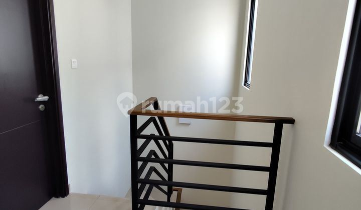 Disewakan rumah baru di Cluster Regia Summarecon Crown Gading  2