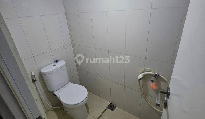 Disewakan Rumah fullFurnish hook Cantik siap Huni di Metland Jakarta Timur 2