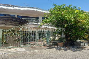 Disewakan rumah tengah kota full furnished di Jalan Kertajaya indah tengah Surabaya 2 Lantai Sudah Renovasi, tinggal bawa koper  1