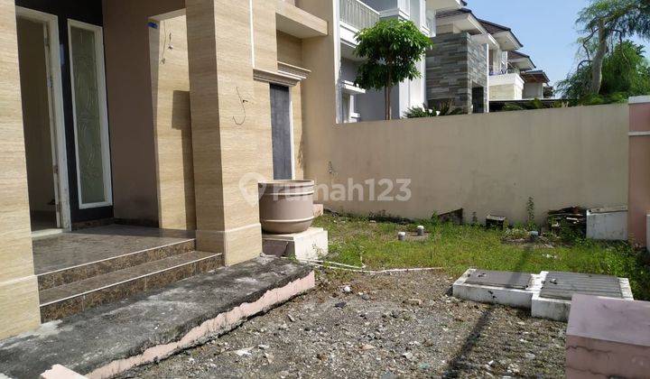 Dijual rumah 2 lantai siap huni puri galaxy Surabaya, lokasi strategis,asri, tenang dan nyaman  2