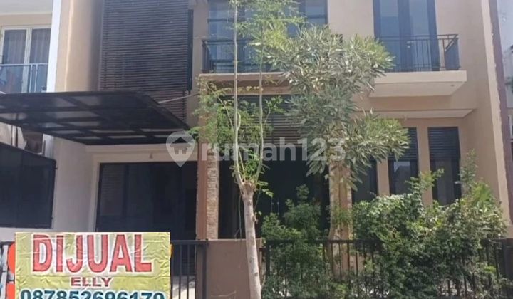 For Sale: Kertajaya Indah Regency House, one get system and private clubhouse. 1