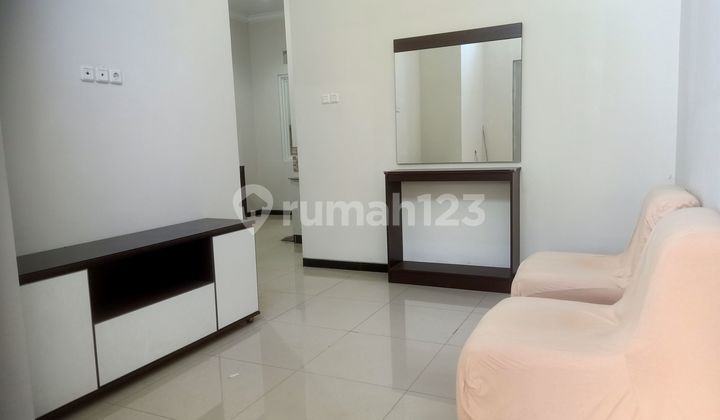 Sewa Paling Murah, Hanya 6 Menit Ke Its, Jarang Ada Disewakan Rumah 1 1/2 Lantai Sukolilo Dian Regency 2, Kamar Tidur Lega, Siap Huni  2
