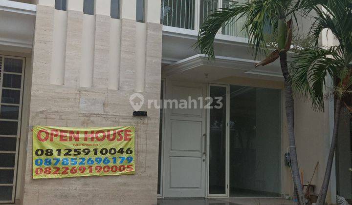 Dijual rumah 2 lantai di imperial beach Pakuwon city murah  1