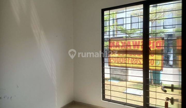 Dijual Rumah 2 Lantai Eastern Park Sukolilo Surabaya  2