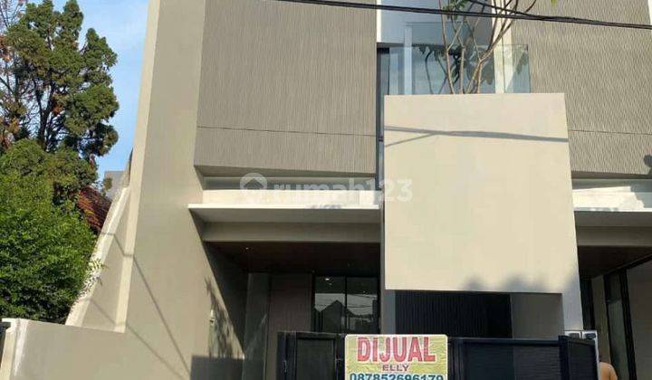 Jarang Ada Dijual Rumah Baru Gress Manyar Tiroasri Row 3 Mobil  1