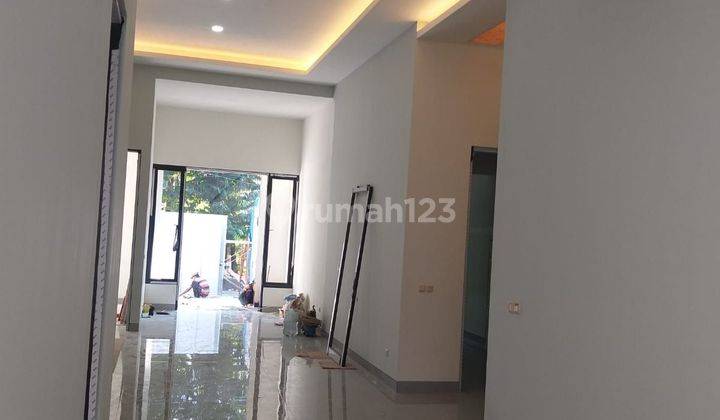 Dijual Rumah di Raya Manyar Jaya, Manyar Pumpungan, Sukolilo, Surabaya  2
