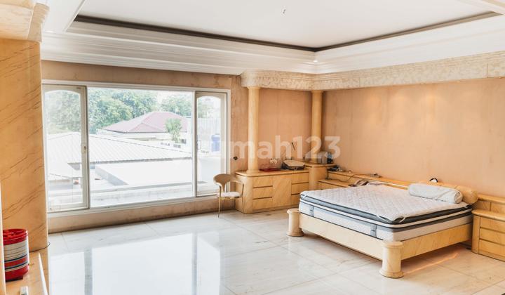 For Sale PIK Mayang House Size 552m² Full Marble, Fully Renovated in North Jakarta 2