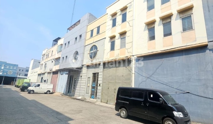 Cheapest for Sale Warehouse PIK Elang Laut Phase 1 size 9x18m2 Full Building in North Jakarta