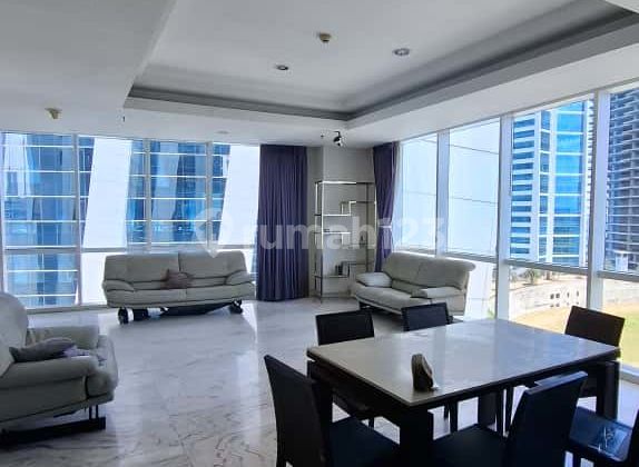 For Rent Regatta Apartment 3BR Furnished Size 243m² Seaview in North Jakarta