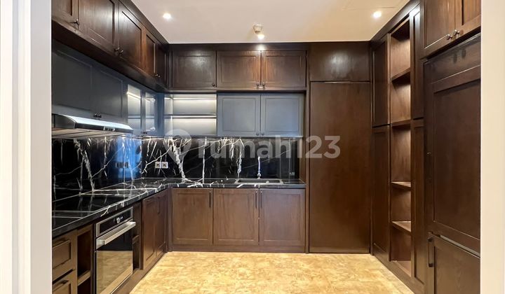 Disewa  Apartemen The Capital Residence SCBD 3br uk 170m2 Luxury Design Best Price at Jakarta Selatan 
 2