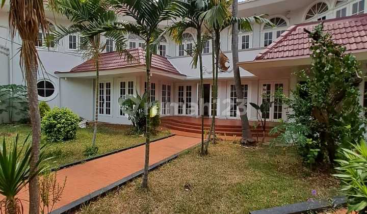 Dijual – Rumah Simprug, Jakarta Selatan 2