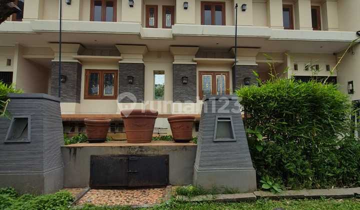 For Sale Luxury House In Pondok Indah – South Jakarta