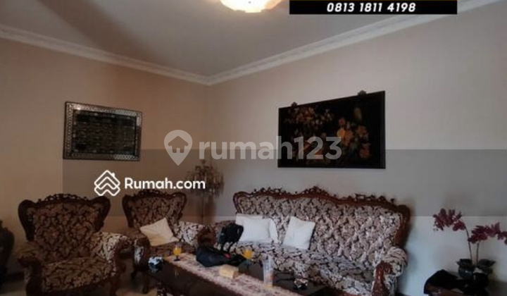 For Sale Quick Old Livable House in Menteng 2