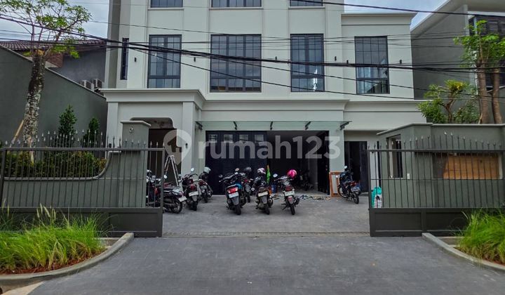 Brand New House in Kebayoran Baru, Premium 4 Floors Near Senopati