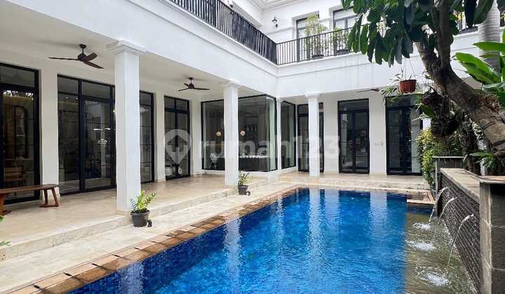 For Sale – Modern Classic House Di Kebayoran Baru! 
