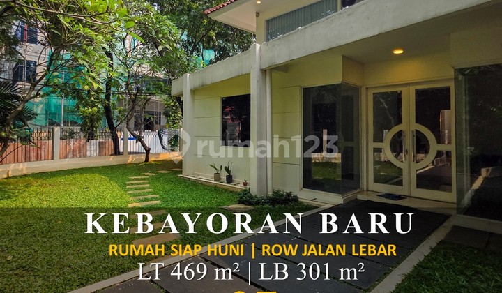 For Sale Ready-to-Live-in House, Wide Road Row in Kebayoran Baru