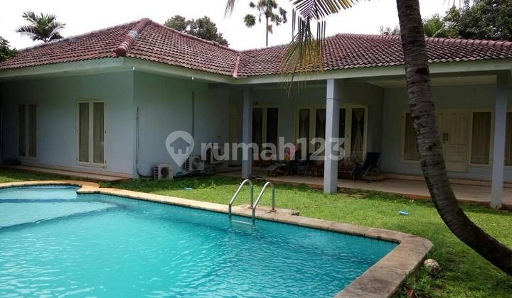 Dijual – Rumah Nyaman 1 Lantai Dengan Halaman Luas & Kolam Renanglokasi Strategis – Cipete, Jakarta Selatan