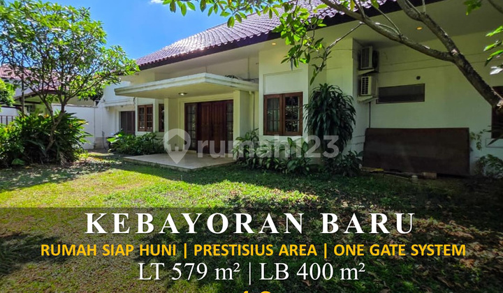Prestigious House Area for Sale and Ready to Occupy in Kebayoran Baru