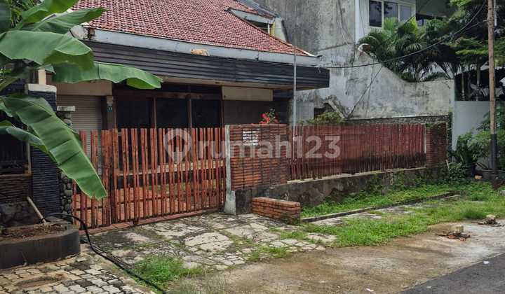 Dijual – Rumah Hitung Tanah Di Kebayoran Baru, Jakarta Selatan