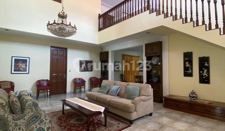 Dijual Rumah Lama Di Kebayoran Baru – Lokasi Premium! 2