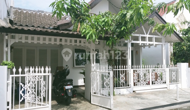 Hunian Luas Nyaman di Buahbatu 4 Kamar 6 Menit ke Pintu Tol