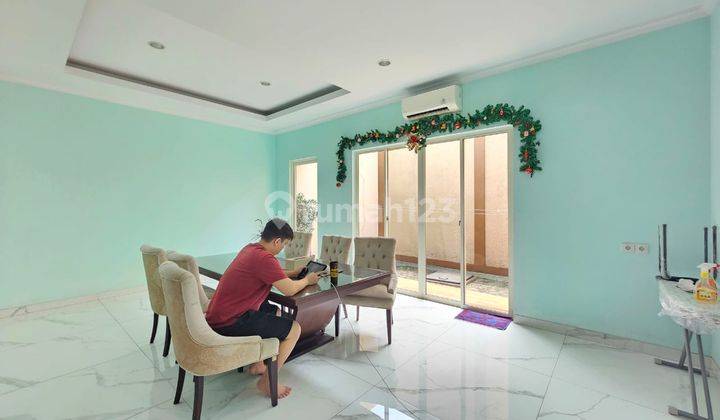 Dijual Rumah Siap Huni, At Goldfinch The Spring Gading Serpong 2