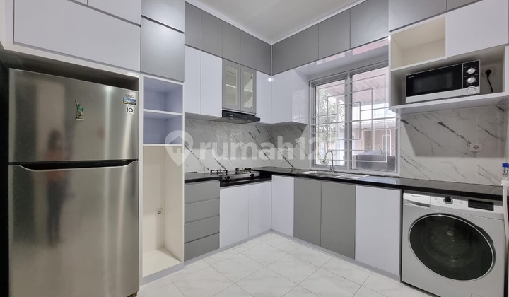 Rumah Baru Brand New Semi Furnish di Milano Gading Serpong
