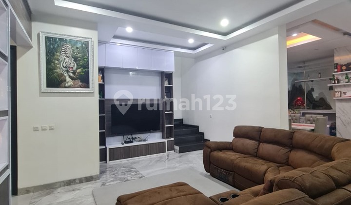 Turun Harga Rumah Bagus, Lingkungan Asri, Siap Huni Cluster Hazel Pinewood Banjar wijaya 1