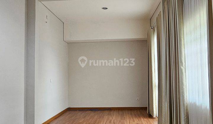 DISEWAKAN RUMAH RAPI SIAP HUNI 2 LANTAI DI PRESTIGIA EMINENT BSD 2