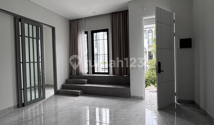 Rumah 3 Lantai di Aether Green Wich Bsd Rumah 3 Lantai di Aether Green Wich Bsd