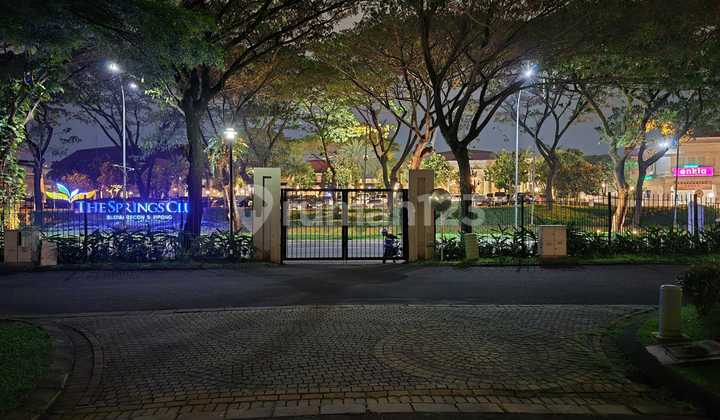 Rumah 2 Lantai Semi Furnished Full Renov The Springs Canary Gading Serpong  Tangerang 2