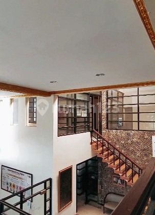 For Sale Beautiful Exclusive Residential Building Suitable for Office in Jagakarsa, South Jakarta 2