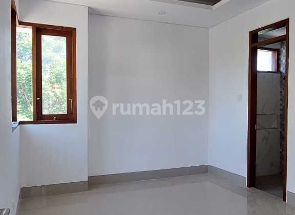 Rent Out 2-Story House in Tukad Badung 2
