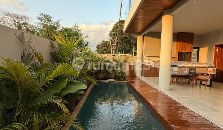Brand New Villa Furnished View Sawah Di Munggu