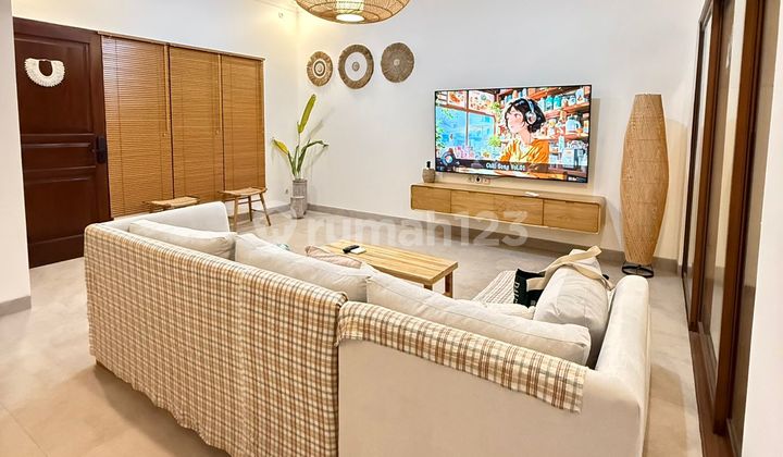 Rent Semi Villa Taman Semiyak House