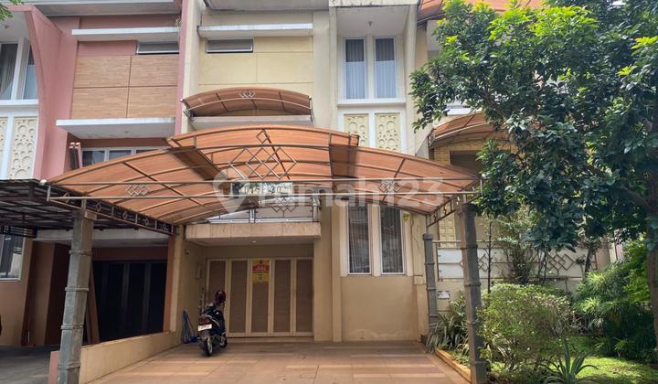 Dijual Rumah Grand Wisata 2 Lantai, Luas Tanah 200M2, Kamar 4+1, Full Furnished, bisa KPR, Hanya 100M Dari Mall Living World, dan Akses Langsung Tol Tambun Grand Wisata