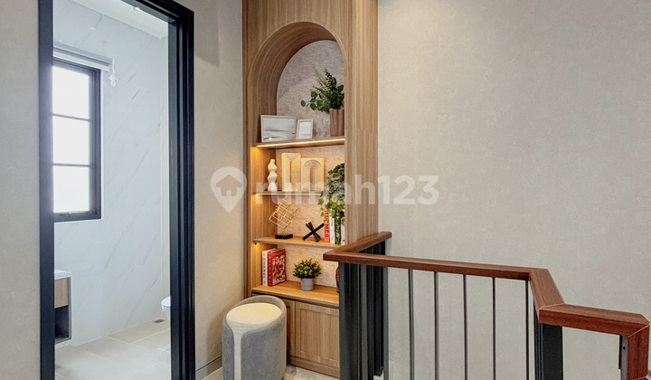 For Sale: Dovia Cluster House, 7 Meters Wide, 3 Bedrooms, Eligible for KPR, Free Canopy, CCTV, and Smart Doorlock Promotion, Subsidized Express KPR with 10% Down Payment, Grand Wisata Bekasi. 2