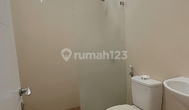Dijual Rumah Citraland Celebes Golden Makassar, Full Furnished memiliki Private Pool 2