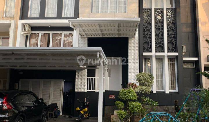 Dijual Rumah di Cluster Grand Wisata Split Level 5+1 Kamar Tidur Luas Tanah 240 M2 Dengan Fasilitas Private Club House, Akses Langsung Tol Tambun Grand Wisata Bekasi 1