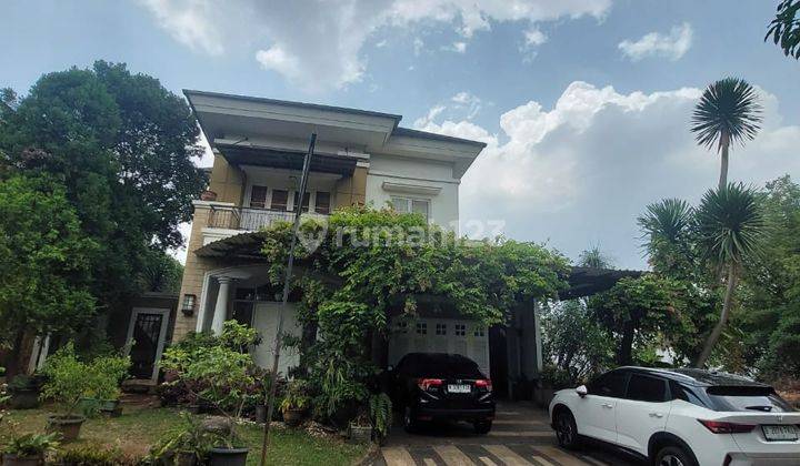 Dijual Rumah 2 Lantai 5 Kamar Tidur Luas Tanah 550 M2 Hadap Mall Living Word di Grand Wisata  1