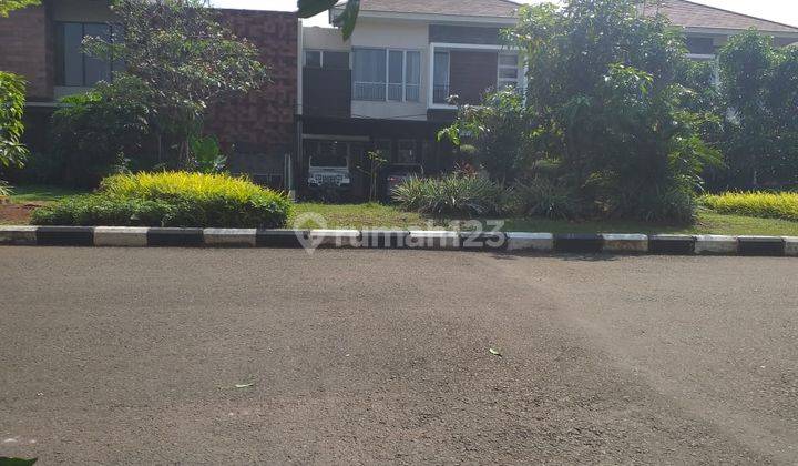 Dijual Rumah 2lantai View Taman 5 BR Fasilitas Kolam Renang Dan Masjid Dalam Cluster Grandwisata Bekasi 1