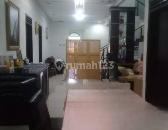 Dijual Cepat Rumah 5 Menit Menuju Mall Living Plaza di Grand Wisata Bekasi 2