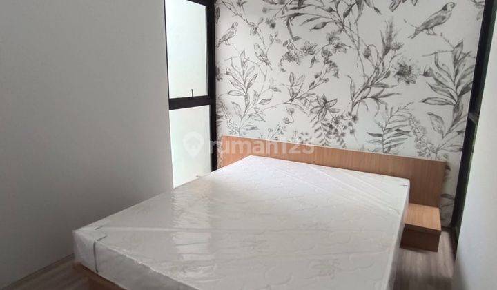 Dijual Rumah 2 Lantai Siap Huni Essential Home Dekat Bank di Grand Wisata Bekasi 2