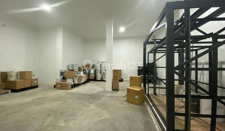 Dijual Rumah Bisa Dijadikan Gudang Dan Workshop Luas 1.100 M2 Kecamatan Setu Bekasi 1