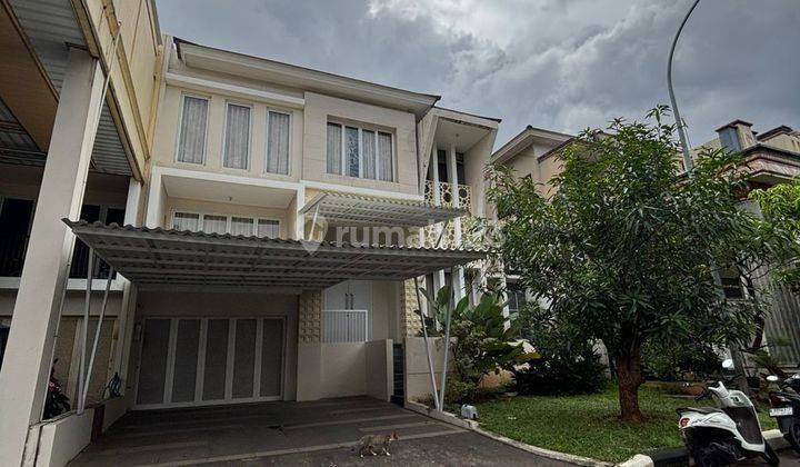 Dijual Rumah Grand Wisata, Split Level, 5+1 Kamar Tidur, Luas Tanah 324m2 View Kolam Renang, Akses Langsung Tol Tambun Grand Wisata Bekasi 2