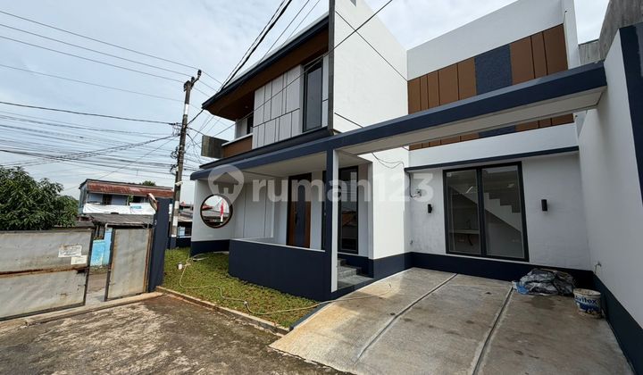For Sale: 2-Story Hook House Ready to Occupy, Within a Cluster on Jalan Setu Telajung, 3 Bedrooms, SHM (Certificate of Ownership), Flood-Free, Eligible for Mortgage (KPR), 2Km from Burangkeng Toll Gate and Telaga Asih, Telajung Setu Bekasi. 2
