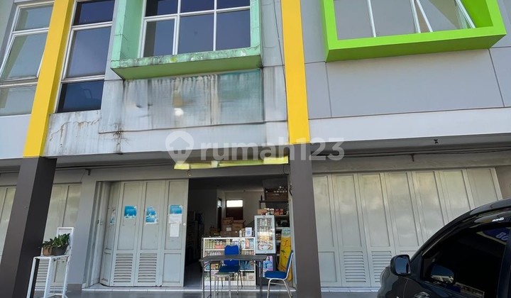 Dijual Ruko 2 Lantai, Luas 118m2, Cocok dijadikan Kantor, Warehouse, Tempat Usaha, Laundry, Siap Pakai, Keamanan 24jam, Bebas Parkir, di Derwati Mas Bandung