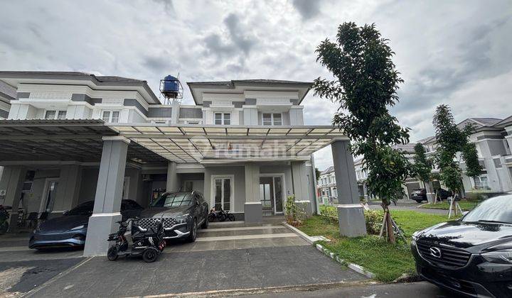 Disewakan Rumah Grand Wisata 2 Lantai Siap Huni, Posisi Hook, 4+1 Kamar Tidur, Luas Tanah 240m2, Fasilitas Club House, Kolam Renang, 200m dari Mall Living World, Akses Langsung Tol Tambun Grand Wisata Bekasi 1