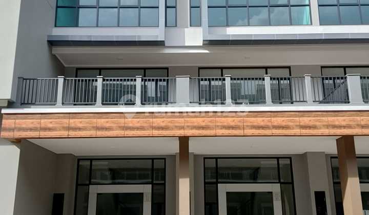 Dijual Ruko Crystal Boulevard 3 Lantai, Luas 225M2, Bebas Banjir, bisa KPR, Akses 6Km Dari Tol Bekasi Timur Summarecon Bekasi Dijual Ruko Crystal Boulevard 3 Lantai, Luas 225M2, Bebas Banjir, bisa KPR, Akses 6Km Dari Tol Bekasi Timur Summarecon Bekasi