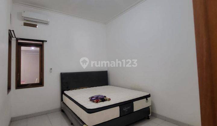 Disewakan Rumah Baru Renovasi Semi Furnished Siap Huni, Luas 127m2, 2 Kamar Tidur, Dekat Dengan Sekolahan Terbaik di Bandung, Antapani 2